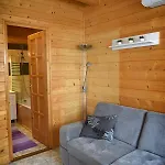 Velence Korzó Kapolnasnyek