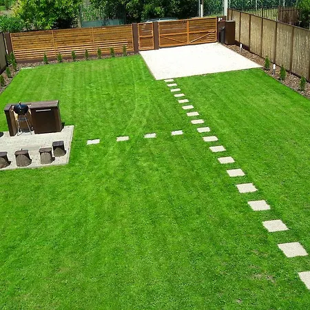 Vakantiehuis Velence Korzo Pihenohaz Kapolnasnyek