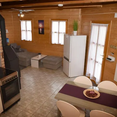 Velence Korzo Pihenohaz Holiday home *