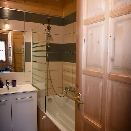 Velence Korzo Pihenohaz Kapolnasnyek