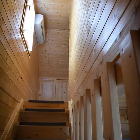 Velence Korzo Pihenohaz