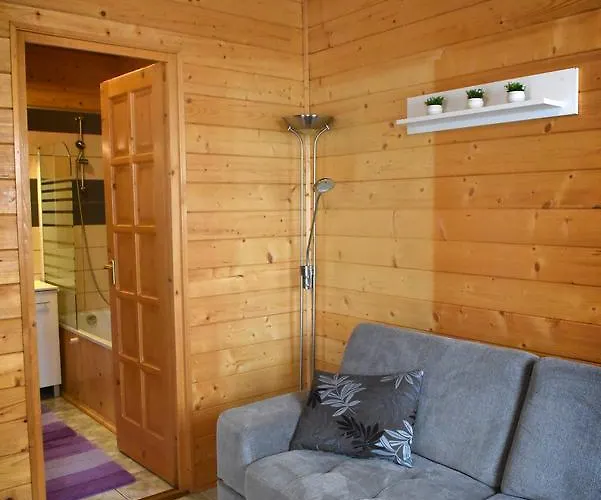 Velence Korzo Pihenohaz Kapolnasnyek