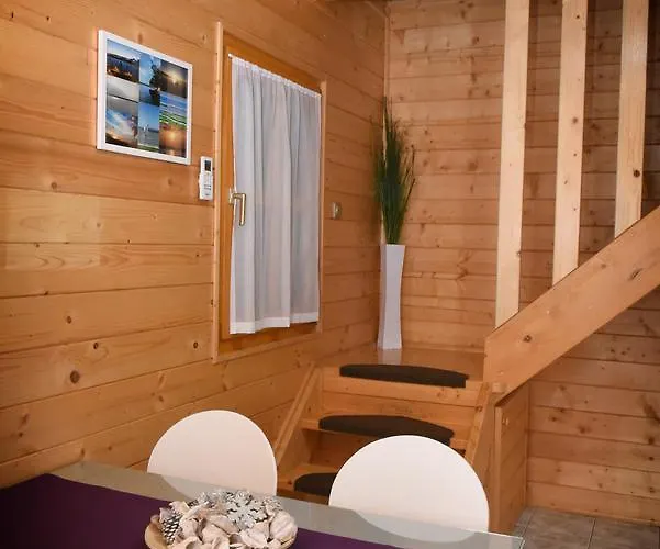 Velence Korzo Pihenohaz * Kapolnasnyek