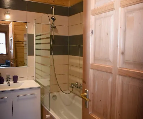 Velence Korzo Pihenohaz Kapolnasnyek