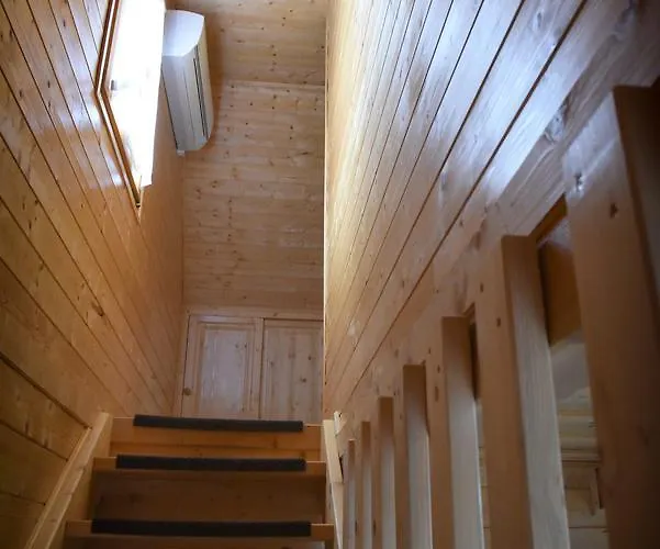 Velence Korzo Pihenohaz